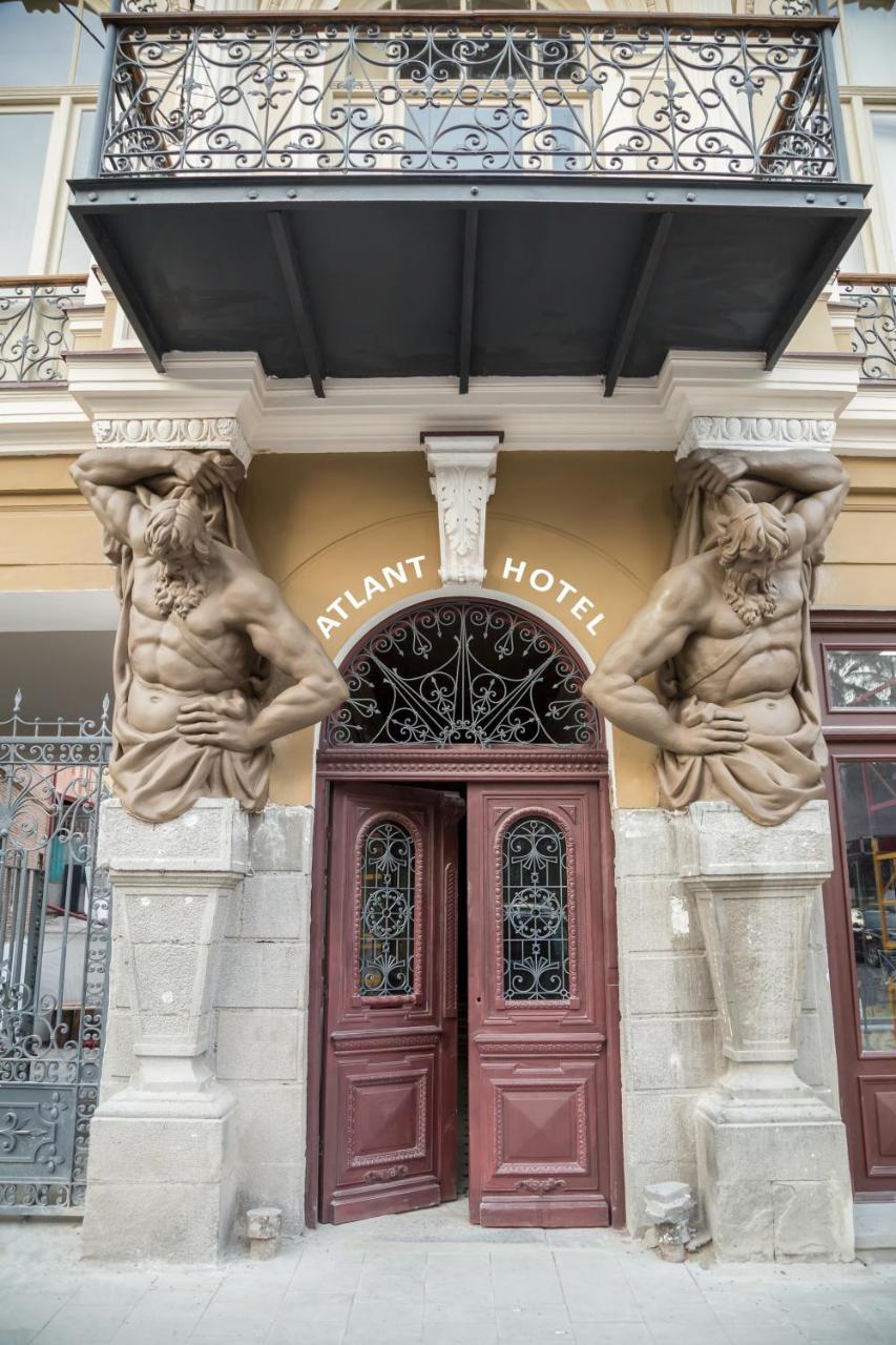 Atlant Hotel Tbilisi Esterno foto